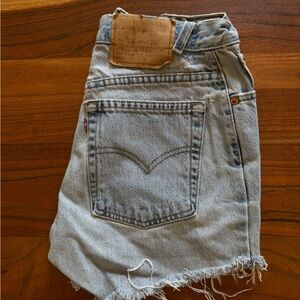The PERFECT VINTAGE LEVI shorts